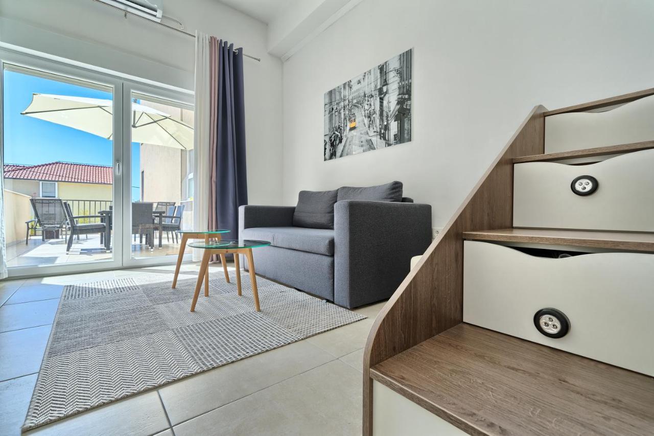 Terrace Apartment Danny Kastela Exterior photo